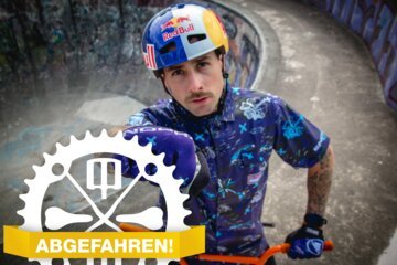 Endura x Kriss Kyle x Red Bull: Signature-Minikollektion mit Hemd, Helm und Handschuhen