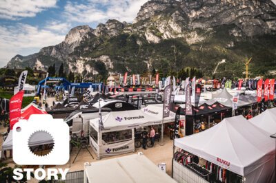 Bike Festival in Riva 2022 – Fotostory: 1001 Fahnen am Gardasee