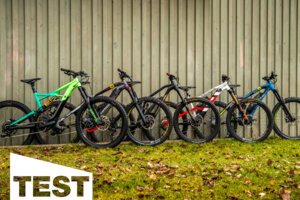 E-Freeride-Bikes im Test: Fünf langhubige Boliden für die harte Nummer