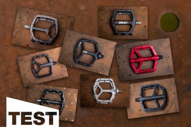 8 MTB Flatpedale im Test: Welches Pedal liefert den besten Grip?
