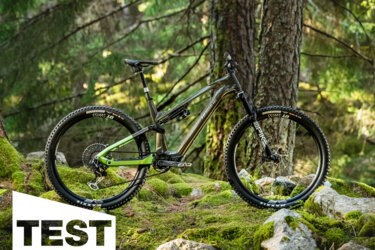 Haibike Lyke CF SE E-MTB im Test: Leichtfüßig, direkt, mit elektronischem Fahrwerk
