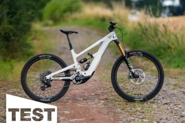 Neues YT Decoy 2026 E-Bike – Test: Endlich neu und mit Bosch CX!